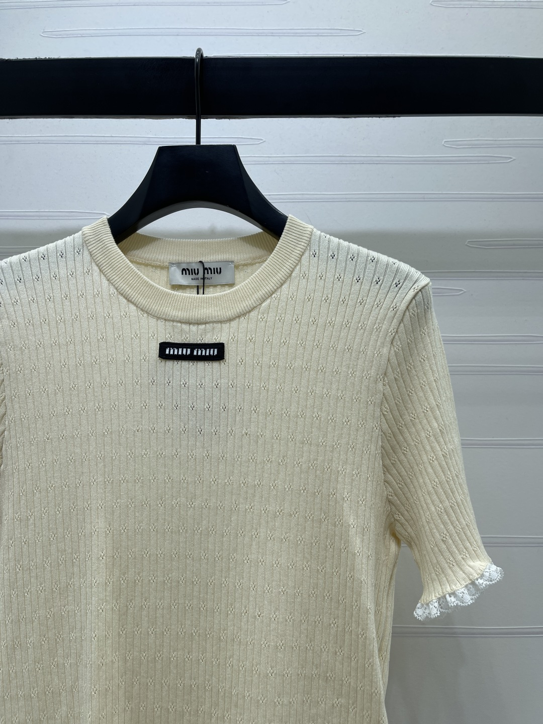 Women's short sleeves